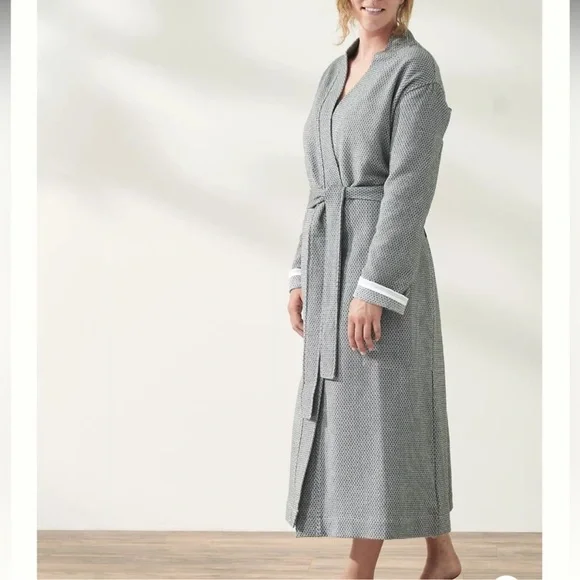 COYUCHI X ANTHROPOLOGIE UNISEX ROBE - Picture 2 of 10